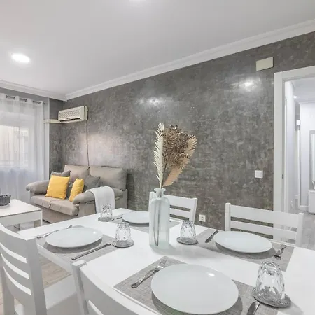 Grey House Huelva