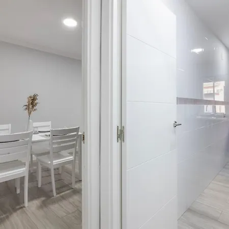 Grey House * Huelva