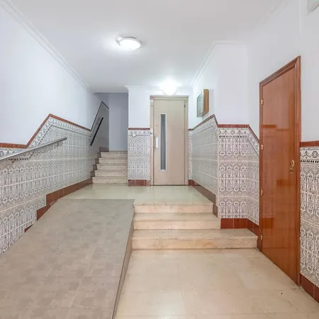 Grey House Huelva